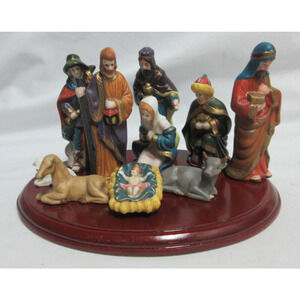 Scott's Porcelain Nativity Set 11 Piece Christmas Set with Wood Base Boxed